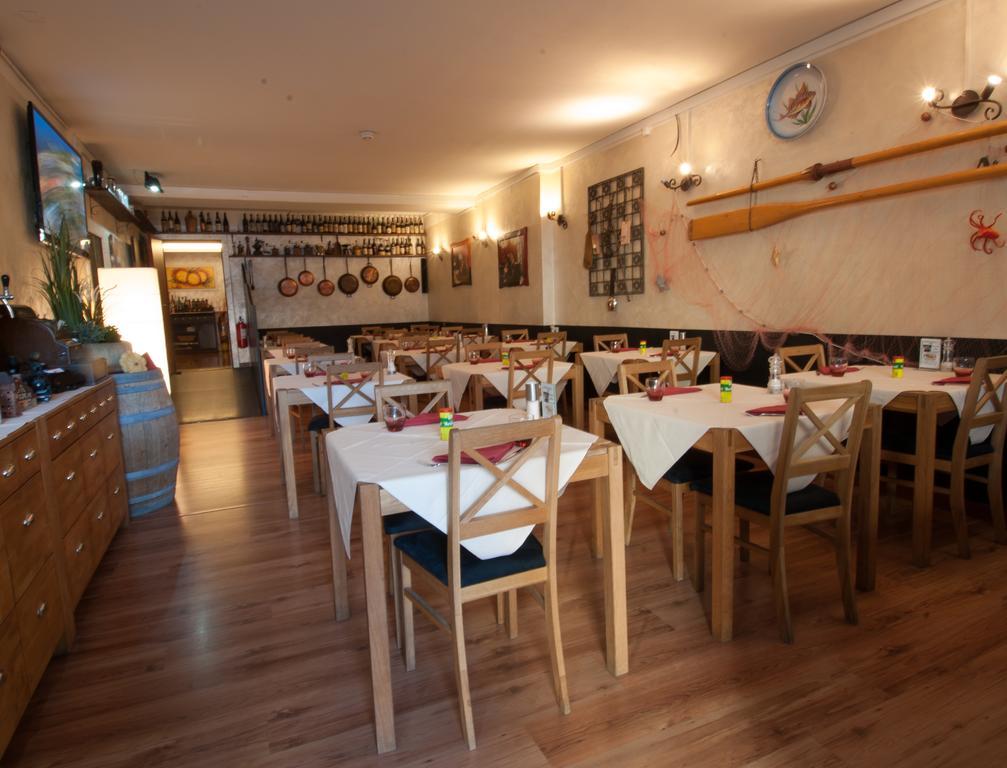 Hotel Bahnhof Haus Chiasso Dış mekan fotoğraf