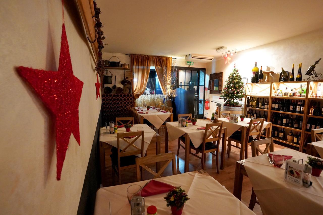 Hotel Bahnhof Haus Chiasso Dış mekan fotoğraf