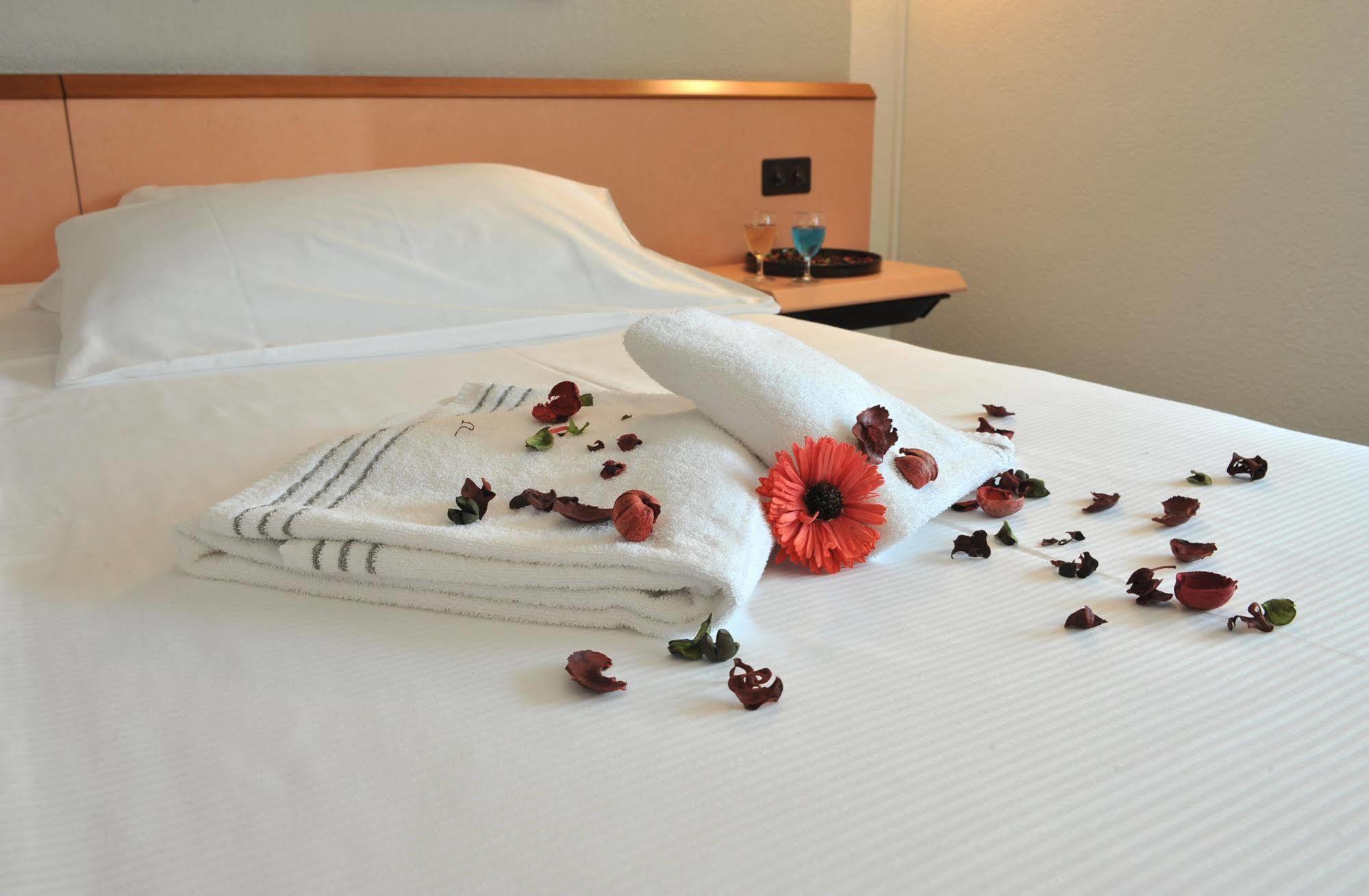 Hotel Bahnhof Haus Chiasso Dış mekan fotoğraf